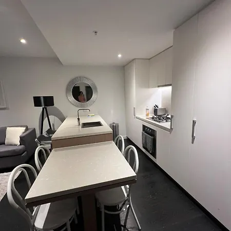 Entire Flat W Infinity Pool And 5m Walk To Valley Station *