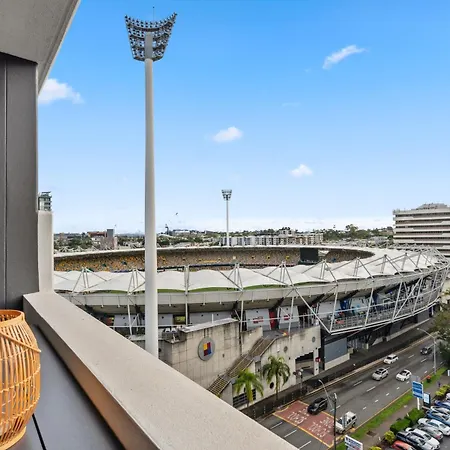 Boho Retreat - Walk To Gabba Stadium - Free Parking