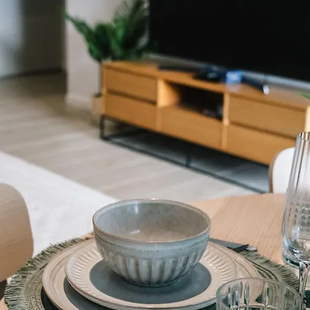Boho Retreat - Walk To Gabba Stadium - Free Parking Apartment Brisbane