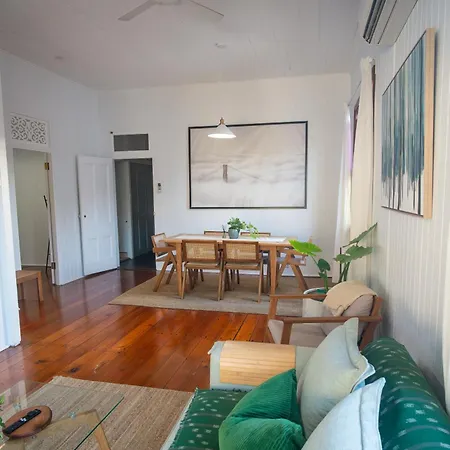 Bougainvillea Holiday home Brisbane