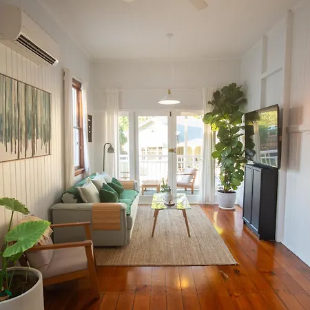 Bougainvillea Holiday home *