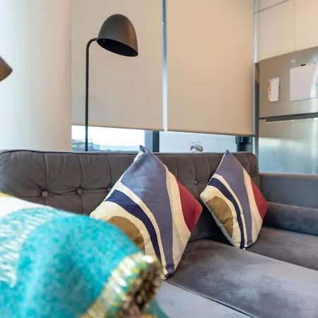 Stunning Getaway One King Bed With Unlimited Wi-fi Apartment Brisbane