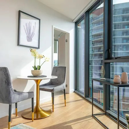 Apartment Stunning Getaway One King Bed With Unlimited Wi-fi Brisbane