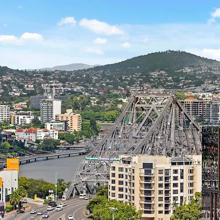 Stylish And Modern Valley Pad With Rooftop Pool And Wifi * Brisbane