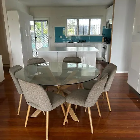 Apartment Hill 2-bedroom With Charming View *