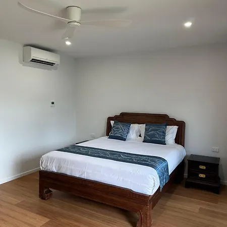 Motel Oxley Motor