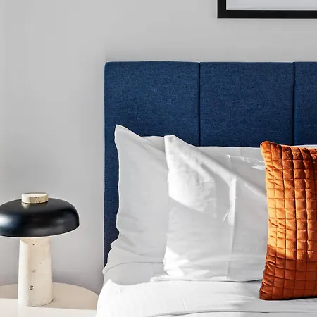 Aparthotel Avani Living Queen's Wharf Residences 5*