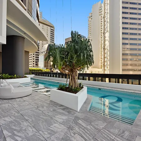 Aparthotel Avani Living Queen's Wharf Residences 5*