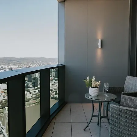 Queen's Wharf Residences - 44f Apartment *