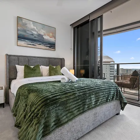 Apartment Sky Living & River Views In Queens Wharf Residences Brisbane