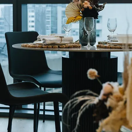 Sky Living & River Views In Queens Wharf Residences Brisbane
