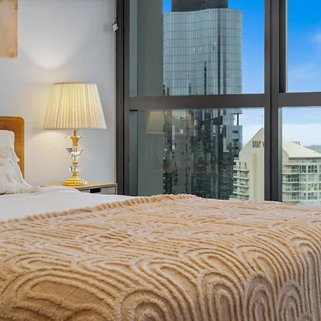 Sky Living & River Views In Queens Wharf Residences Apartment Brisbane