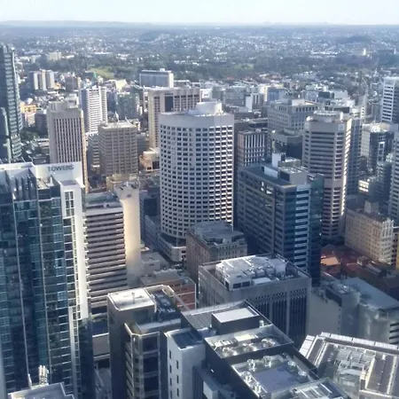 Brisbane's Highest Rated 3 Bedroom Luxury -above 60th Floor- Incredible Views In Skytower, Brisbane's Tallest Building -complimentary Wifi, Drinks, Snacks & Streaming Access Apartment Brisbane