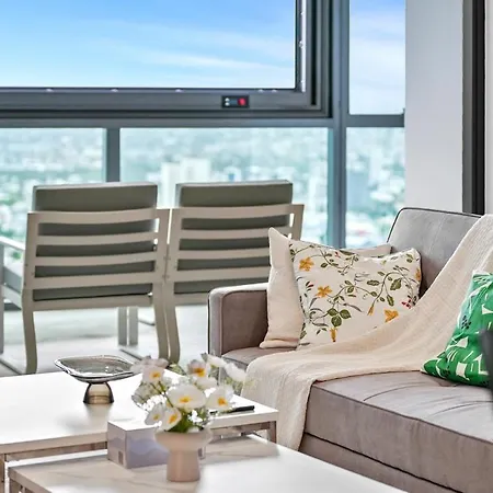 5 Star Queens Wharf 2br 2ba High Floor Epic Views C29 Apartment