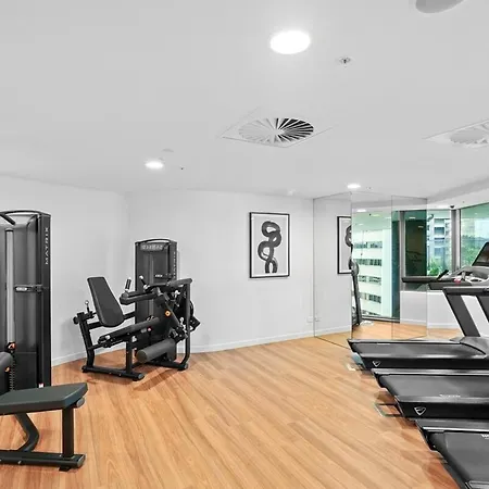 5 Star Queens Wharf 2br 2ba High Floor Epic Views C29 Apartment *