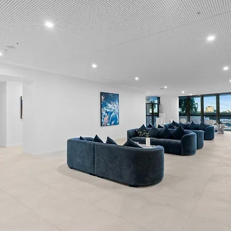 5 Star Queens Wharf 2br 2ba High Floor Epic Views C29 Apartment *