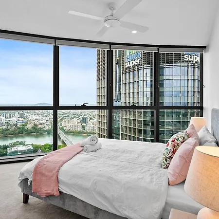 5 Star Queens Wharf 2br 2ba High Floor Epic Views C29 Brisbane