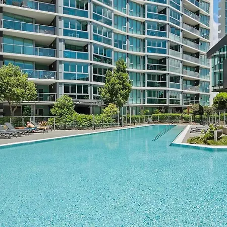 Sky High Hamilton Apartment Brisbane