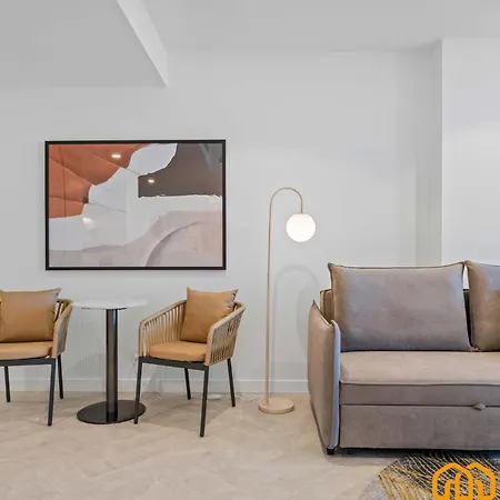 Qw Luxury River Views *