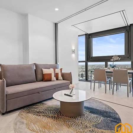 Qw Luxury River Views Apartment