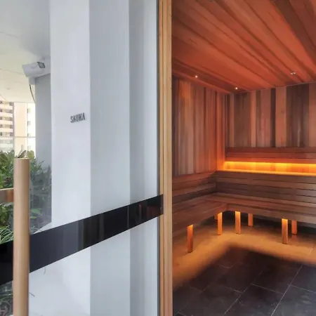 Luxurious 2 Bed With Pool Sauna And Gym *
