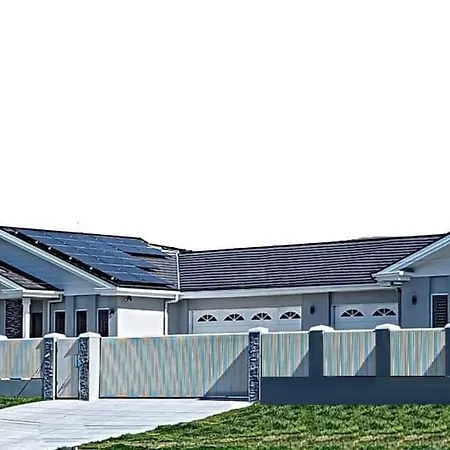Immaculate Entire House In Chermside West 2-beds Holiday home