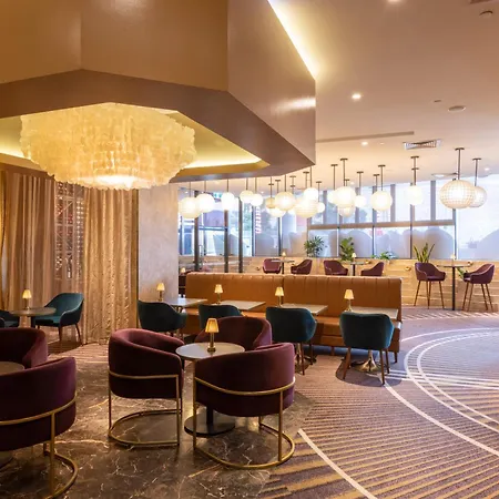 Rydges South Bank Hotel 4*