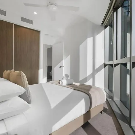 Stylish With Pool Sauna And Gym Apartment