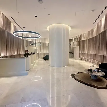 Queens Wharf Elegant High-rise Living *