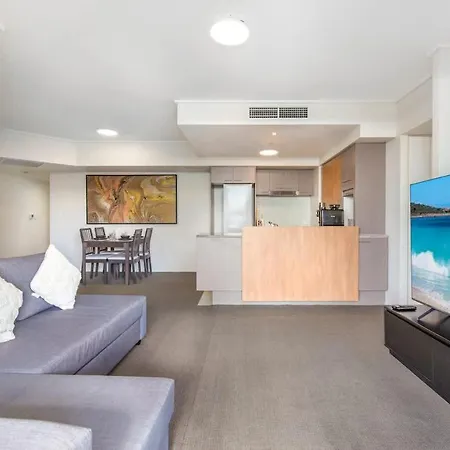 Arcade In The Sky- Views Games & Vibes Apartment *
