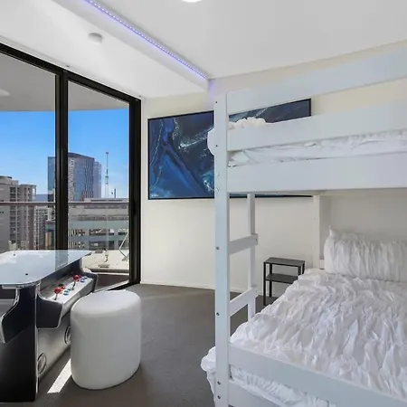 Apartment Arcade In The Sky- Views Games & Vibes Brisbane