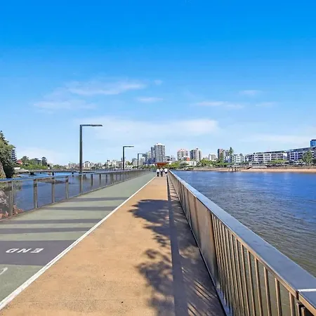 Apartment Arcade In The Sky- Views Games & Vibes Brisbane