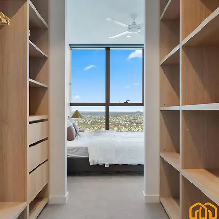 Elegant Escape 1-bedroom Riverfront Apartment *