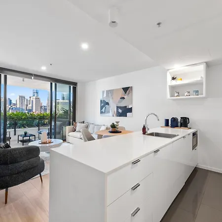 Stylish View And Location With Pool And Gym * Brisbane