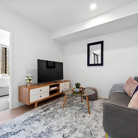 Stylish In Southbank Location With Parking * Brisbane