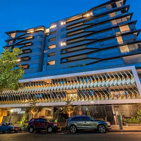 Luxe Newstead Pad With 65-inch Tv, Balcony, Pool And Gym Apartment