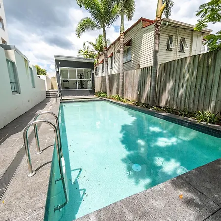 C Woolloongabba * Brisbane