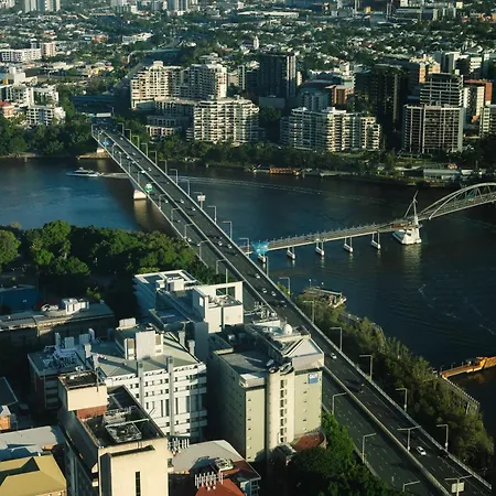 Qwr Escape River And Views Brisbane