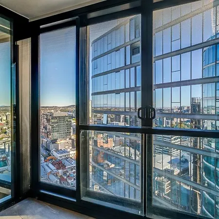Valley Lookout - Luxe 1br Exclusive Rooftop Pool Apartment *