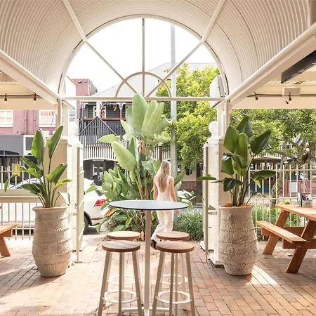 Inn Nightcap At Manly Brisbane