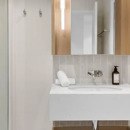 Queens Wharf Luxe Residences Apartment *