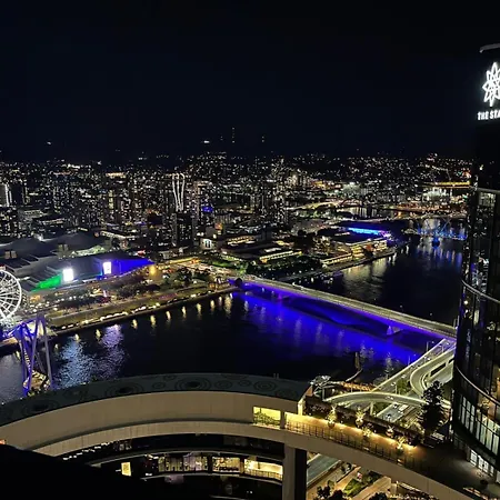 River Glow At Queens Wharf Level 43 Including Parking, Pool, And Views *