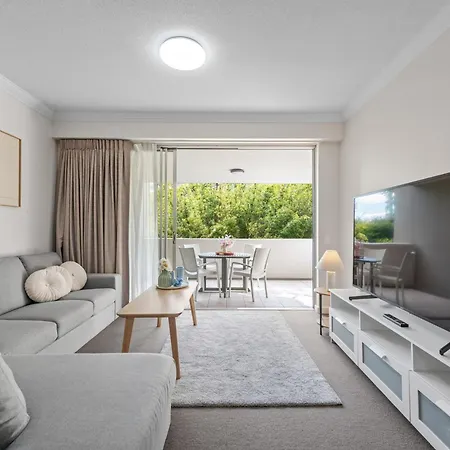 Leafy And Quiet 2br - Close To Hospital With Parking *