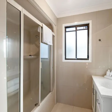 Sunnybank Hills Retreat 6 Beds Near Market Square