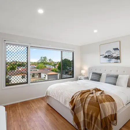 Sunnybank Hills Retreat 6 Beds Near Market Square