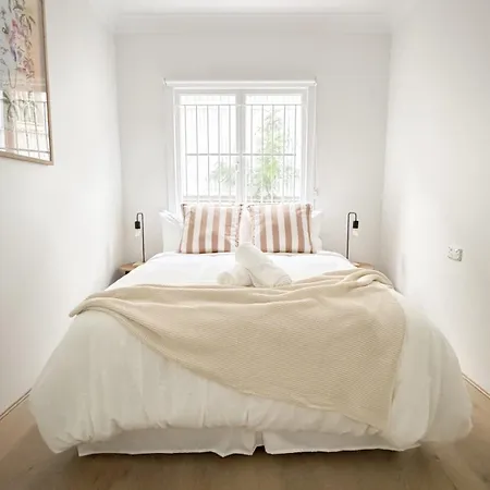 Apartment Limone - 2br - Sleeps 6 - Cbd And Free Parking