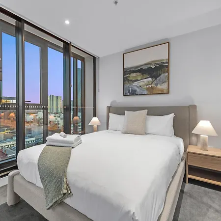 Views 2br With Infinity Pool, Gym And Parking *