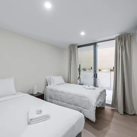 Spacious And With Huge Courtyard And Parking Apartment *