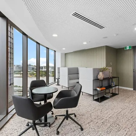 Affordable Luxe And River Views 5 Star Amenities Brisbane