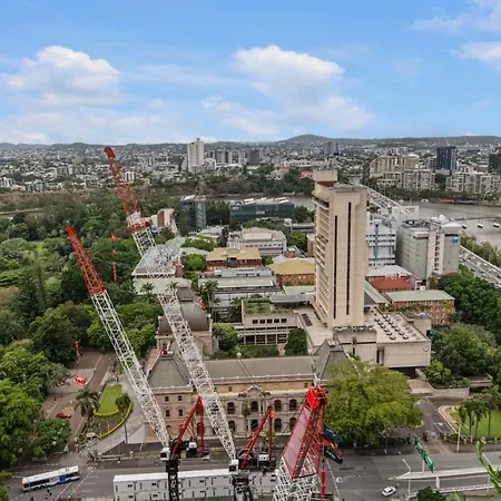 Apartment Affordable Luxe And River Views 5 Star Amenities Brisbane